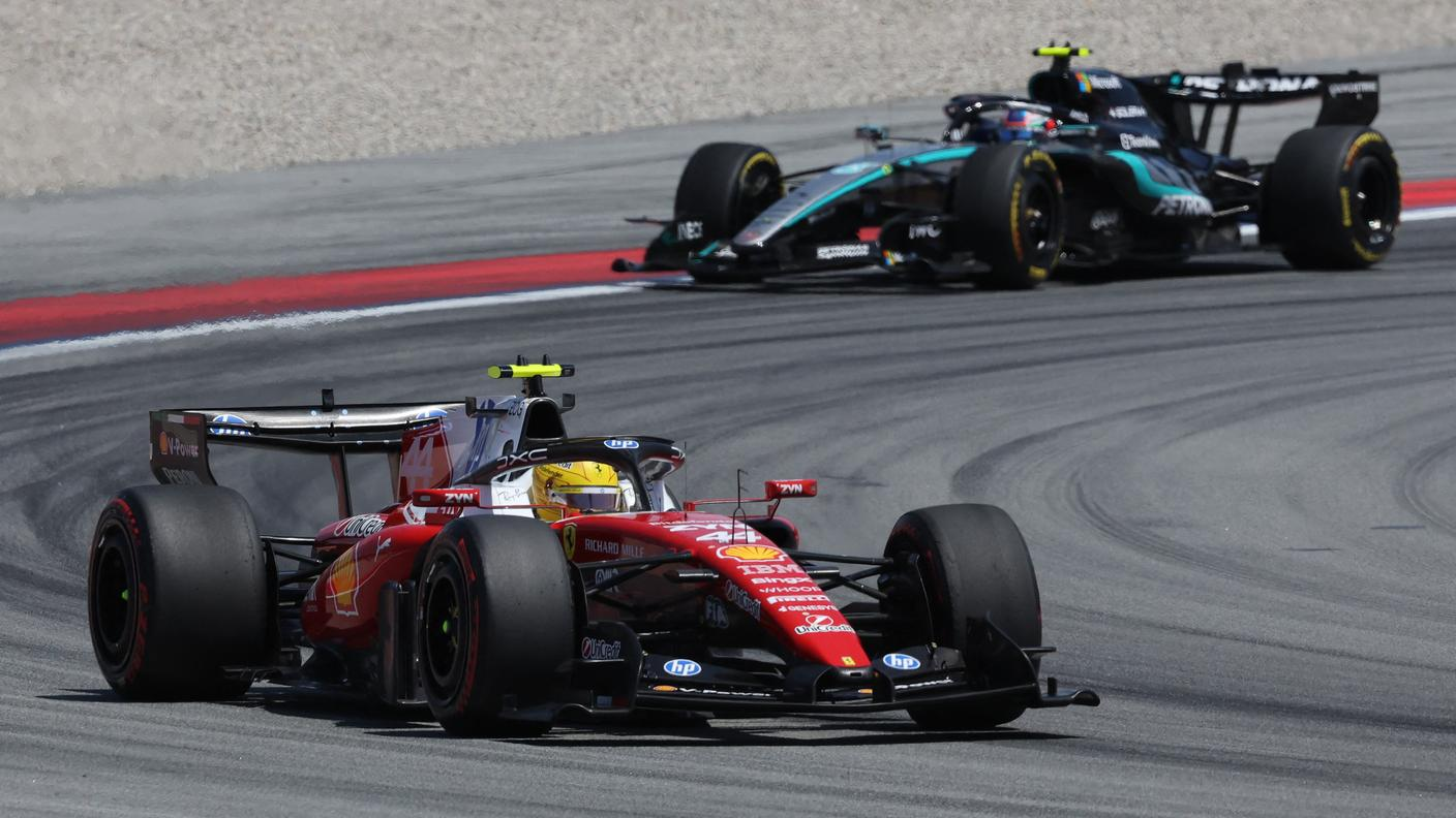 PostGP di Barcellona 2026: Hamilton conquista la sua prima vittoria con la Ferrari