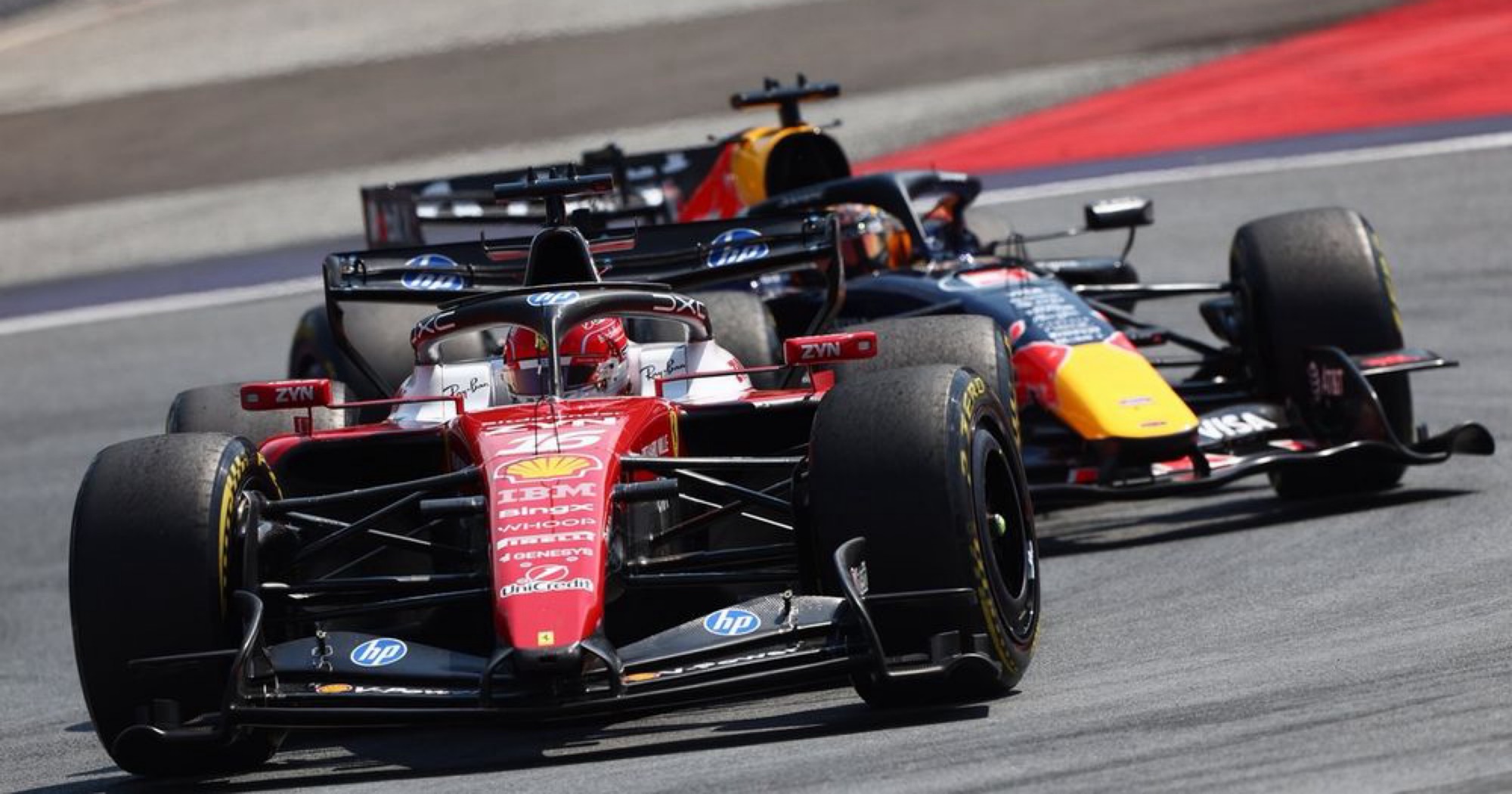Ferrari, Leclerc cambia il software del volante dopo 8 anni: ecco perché